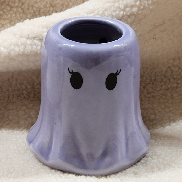 DW Home Holiday Light Purple Ceramic Ghost Candle Scent Is